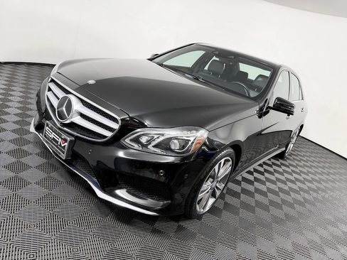 Used 2014 Mercedes-Benz E 350 Sedan image 19