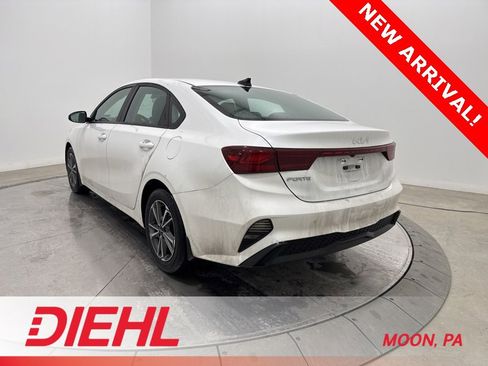 Used 2022 Kia Forte LXS image 5