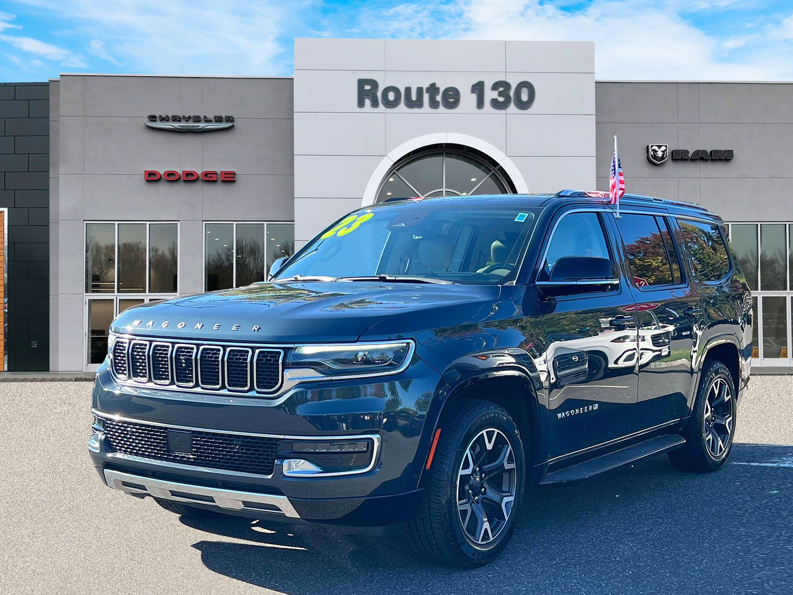 Used 2023 Jeep Wagoneer Series III w/ Convenience Group I AWD/4WD image 2