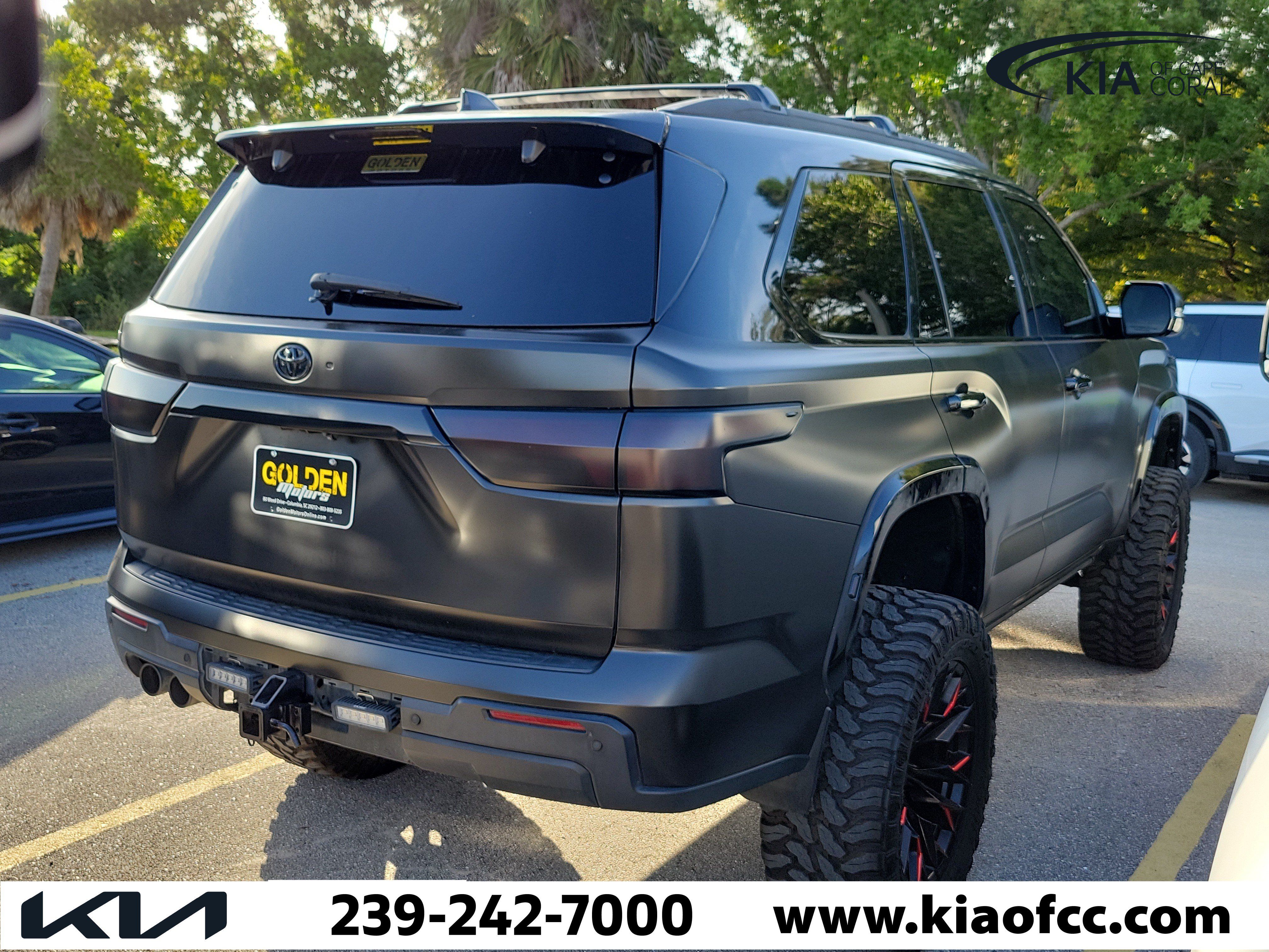 Used 2023 Toyota Sequoia TRD Pro AWD/4WD image 6