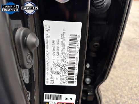 Used 2023 Toyota Tacoma TRD Sport image 35