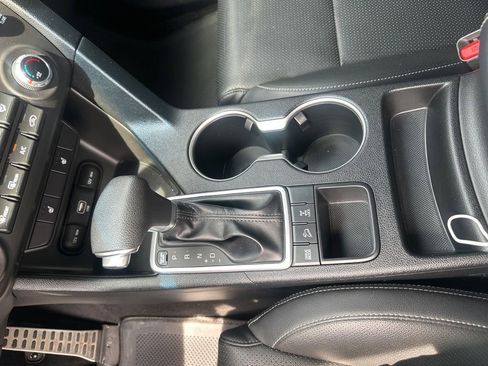 Used 2020 Kia Sportage S image 20