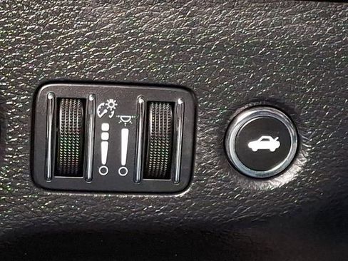 Used 2016 Dodge Challenger SRT Hellcat image 25