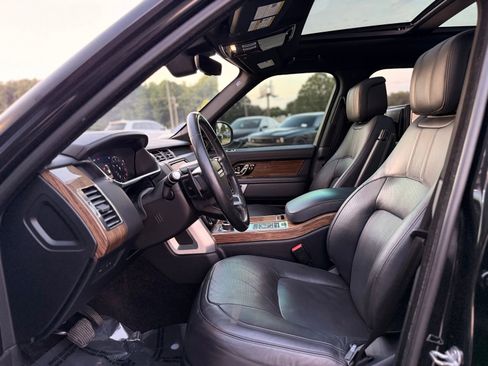 Used 2018 Land Rover Range Rover Supercharged AWD/4WD image 17