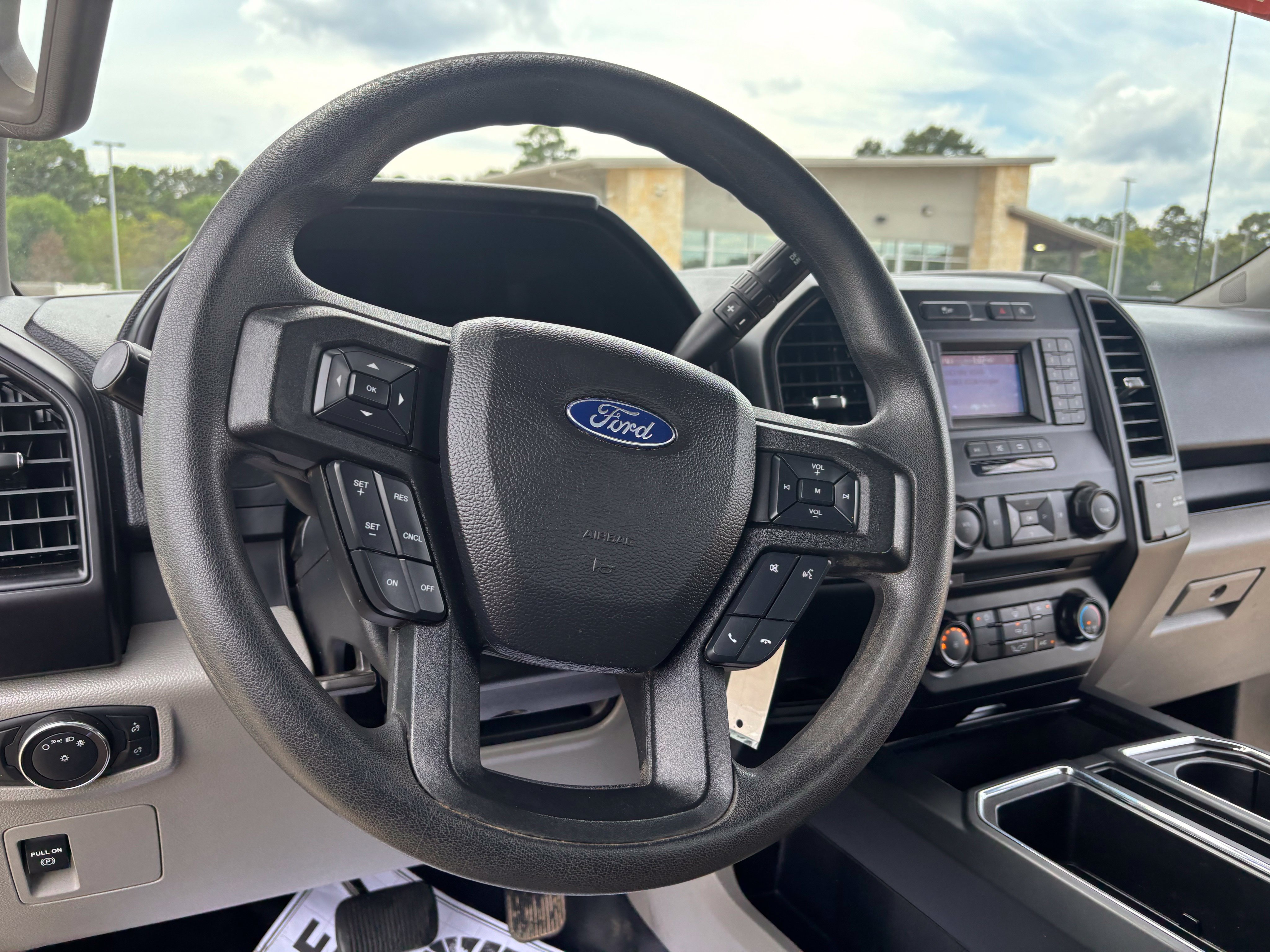 Used 2018 Ford F150 XL w/ Equipment Group 101A Mid AWD/4WD image 27