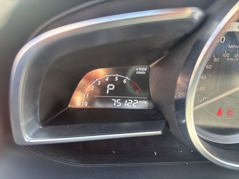 Used 2018 Toyota Yaris iA image 2