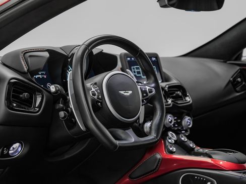 Used 2019 Aston Martin V8 Vantage Coupe RWD image 46
