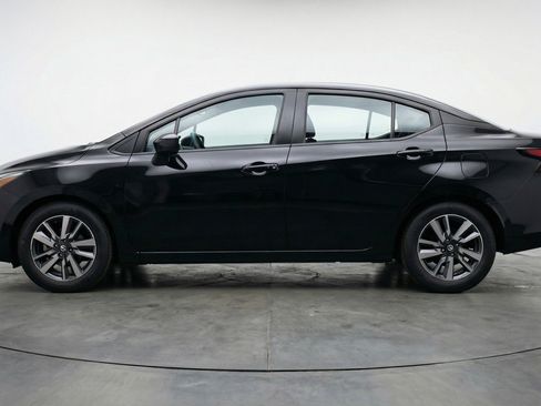 Used 2025 Nissan Versa SV FWD image 5