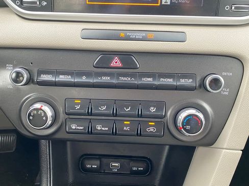 Used 2020 Kia Sportage LX FWD image 17
