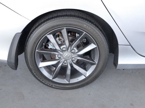 Used 2019 Honda Civic EX-L image 5