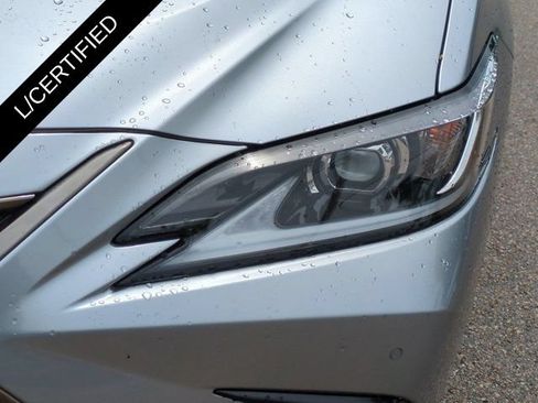 Certified 2022 Lexus ES 350 F Sport w/ Accessory Package 2 FWD image 10
