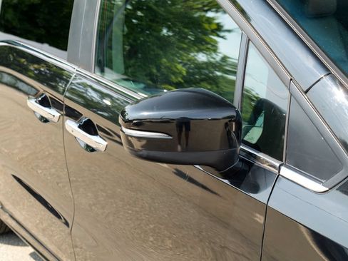 Used 2023 Honda Odyssey Touring image 10