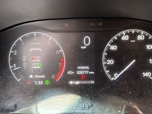 Used 2025 Honda CR-V LX image 11