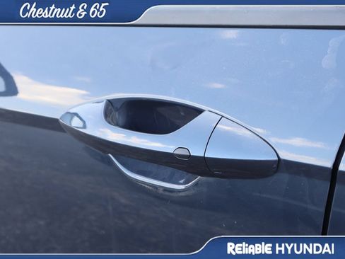Used 2025 Hyundai Kona SEL AWD/4WD image 23