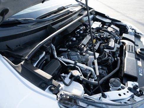 Used 2021 Toyota Corolla SE image 31