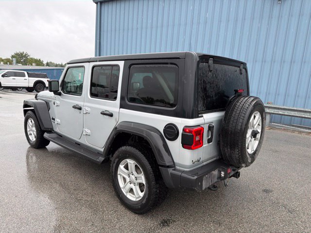 Used 2022 Jeep Wrangler Unlimited Sport AWD/4WD image 2