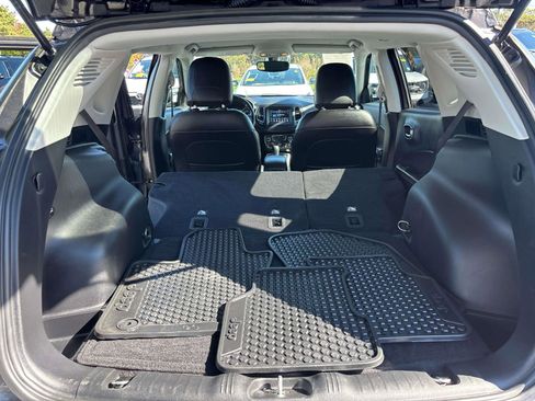 Used 2021 Jeep Compass Latitude w/ Convenience Group image 18