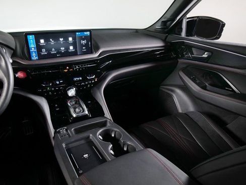 Used 2025 Acura MDX Type S AWD/4WD image 18