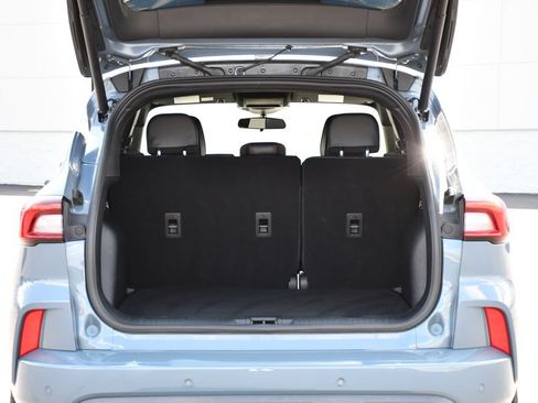 Used 2023 Ford Escape ST-Line w/ Tech Pack #1 AWD/4WD image 33