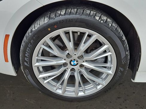 Used 2023 BMW 330i xDrive Sedan w/ Driving Assistance Package AWD/4WD image 9