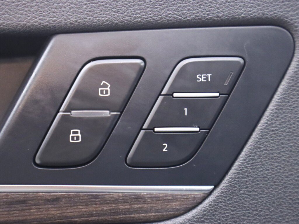Used 2021 Audi Q5 2.0T Premium Plus w/ Premium Plus Package AWD/4WD image 26