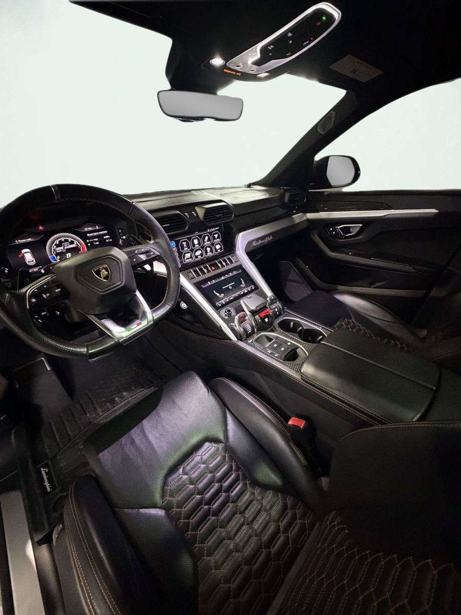 Used 2021 Lamborghini Urus AWD/4WD image 7