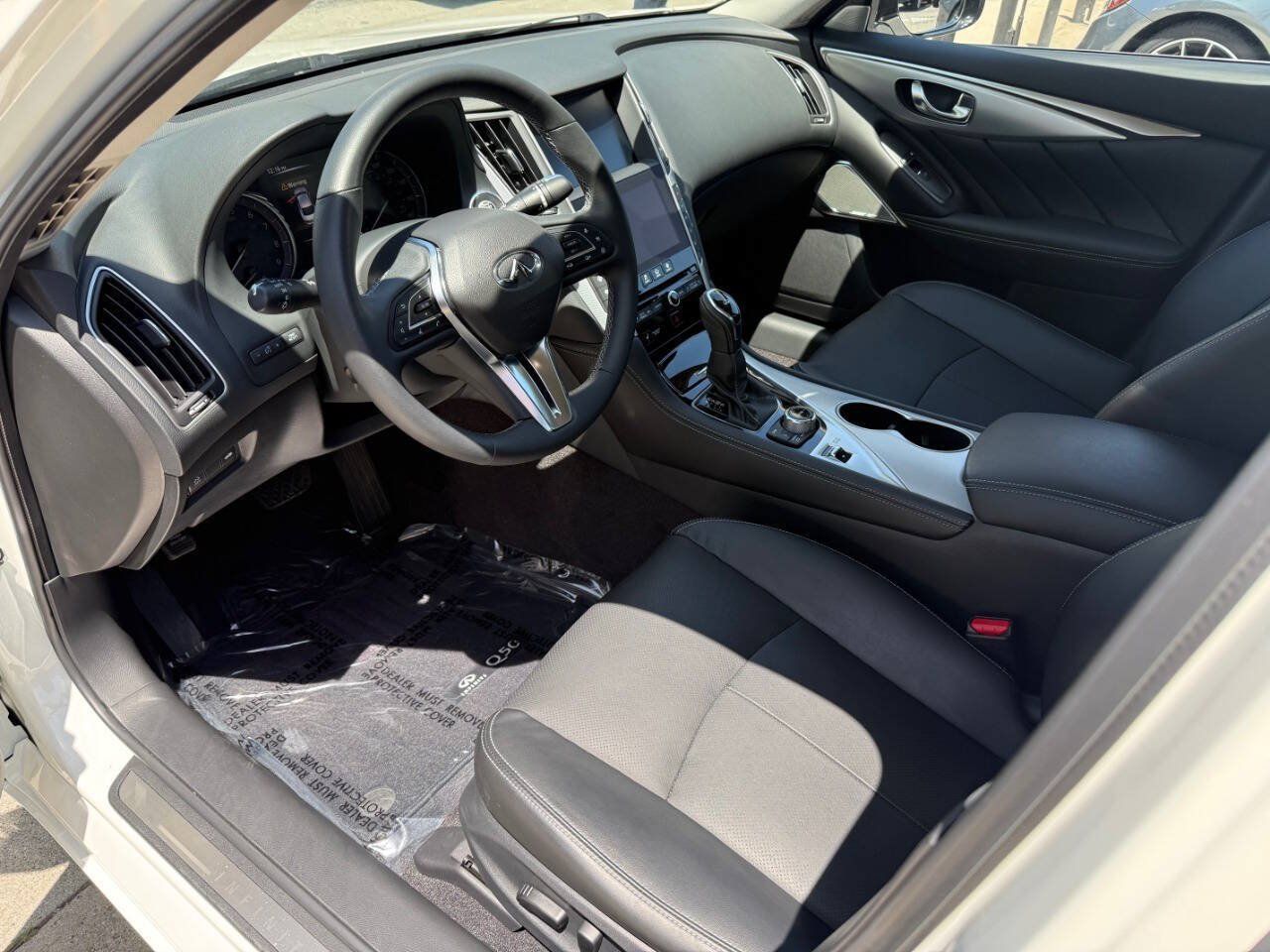 Used 2023 INFINITI Q50 Luxe w/ Cargo Package RWD image 22