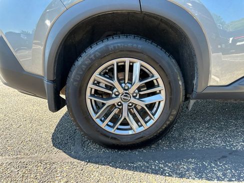 Used 2023 Nissan Rogue S AWD/4WD image 17
