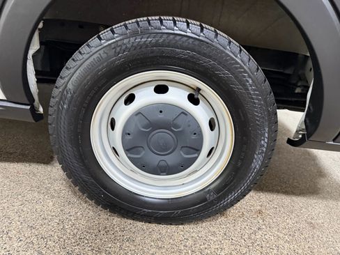 Used 2019 Ford Transit 150 XL image 51