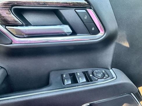 New 2026 GMC Sierra 1500 SLE image 15