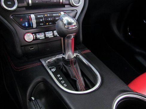 Used 2021 Ford Mustang GT Premium w/ GT Performance Package RWD image 33