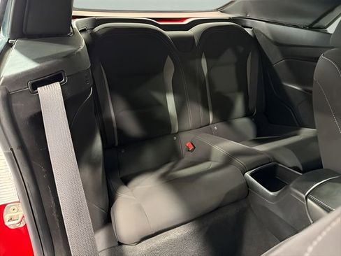 Used 2020 Chevrolet Camaro LT image 19