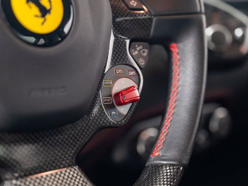 Used 2011 Ferrari 458 Italia Coupe RWD image 36