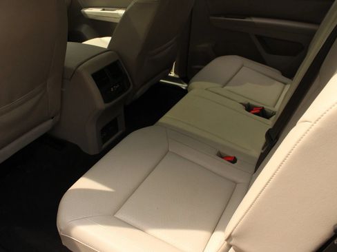 Used 2018 Volkswagen Atlas SEL FWD image 22