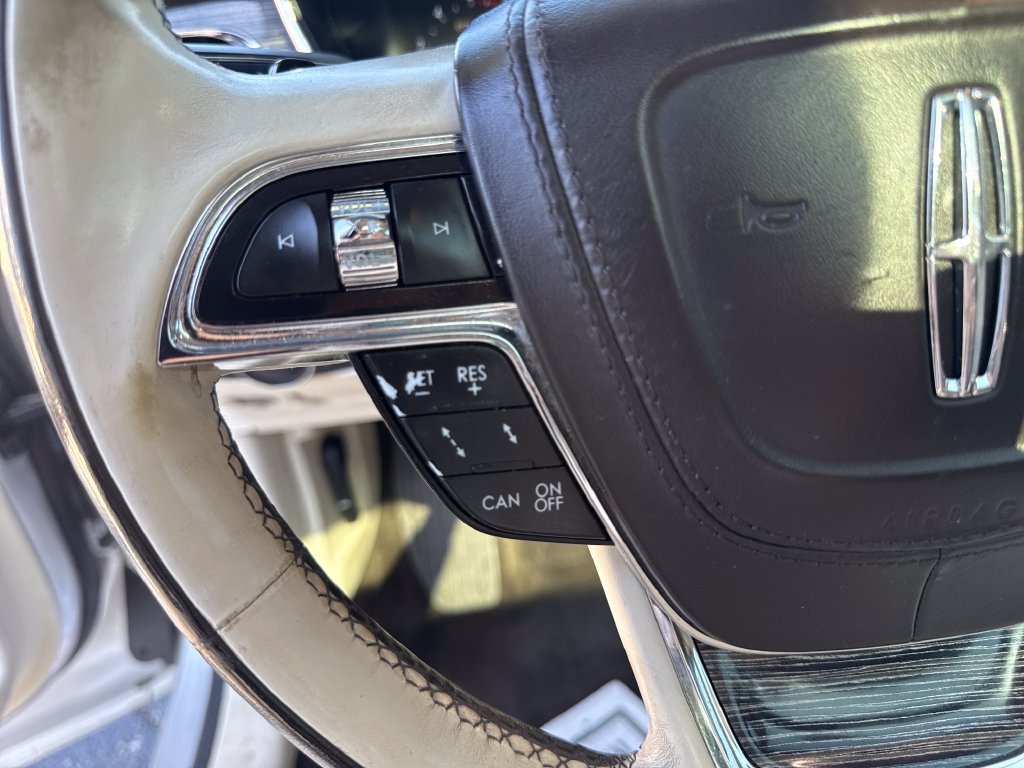 Used 2017 Lincoln Continental Black Label w/ Technology Package AWD/4WD image 35