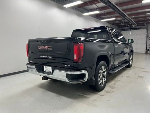Certified 2022 GMC Sierra 1500 SLT w/ SLT Premium Package AWD/4WD image 4