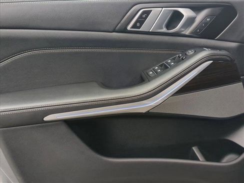 Used 2024 BMW X5 xDrive40i w/ Premium Package image 10