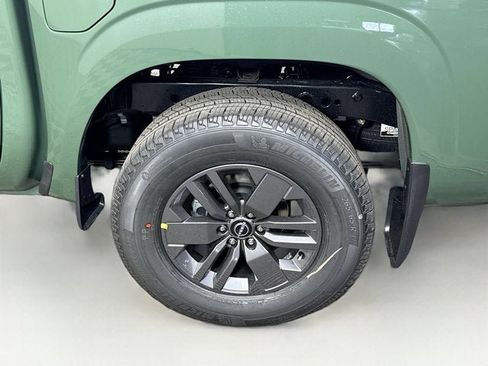 New 2026 Nissan Frontier SV w/ Tow Package AWD/4WD image 25