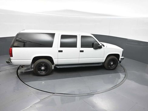 Used 1997 Chevrolet Suburban 2500 w/ Preferred Equipment Group 2 image 24