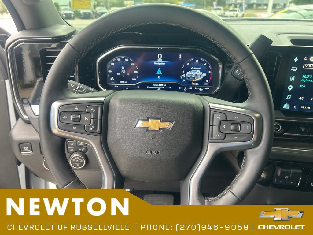 Used 2025 Chevrolet Silverado 2500 LT w/ All Star Edition AWD/4WD image 13