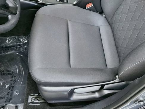 Used 2025 Toyota Corolla LE w/ LE Premium Package FWD image 19
