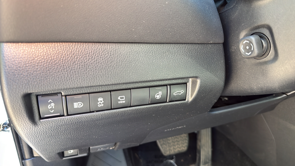 Used 2023 Toyota Venza Limited AWD/4WD image 24