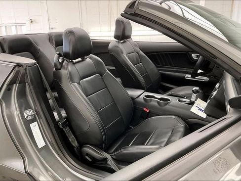 Used 2021 Ford Mustang Premium image 7