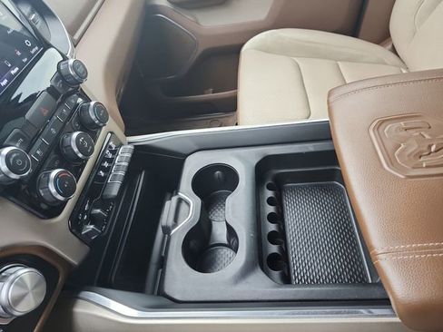 Used 2021 RAM 1500 Laramie image 24