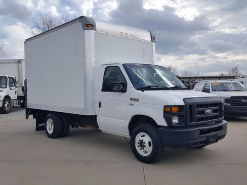 Used 2012 Ford E-350 and Econoline 350 Super Duty image 5