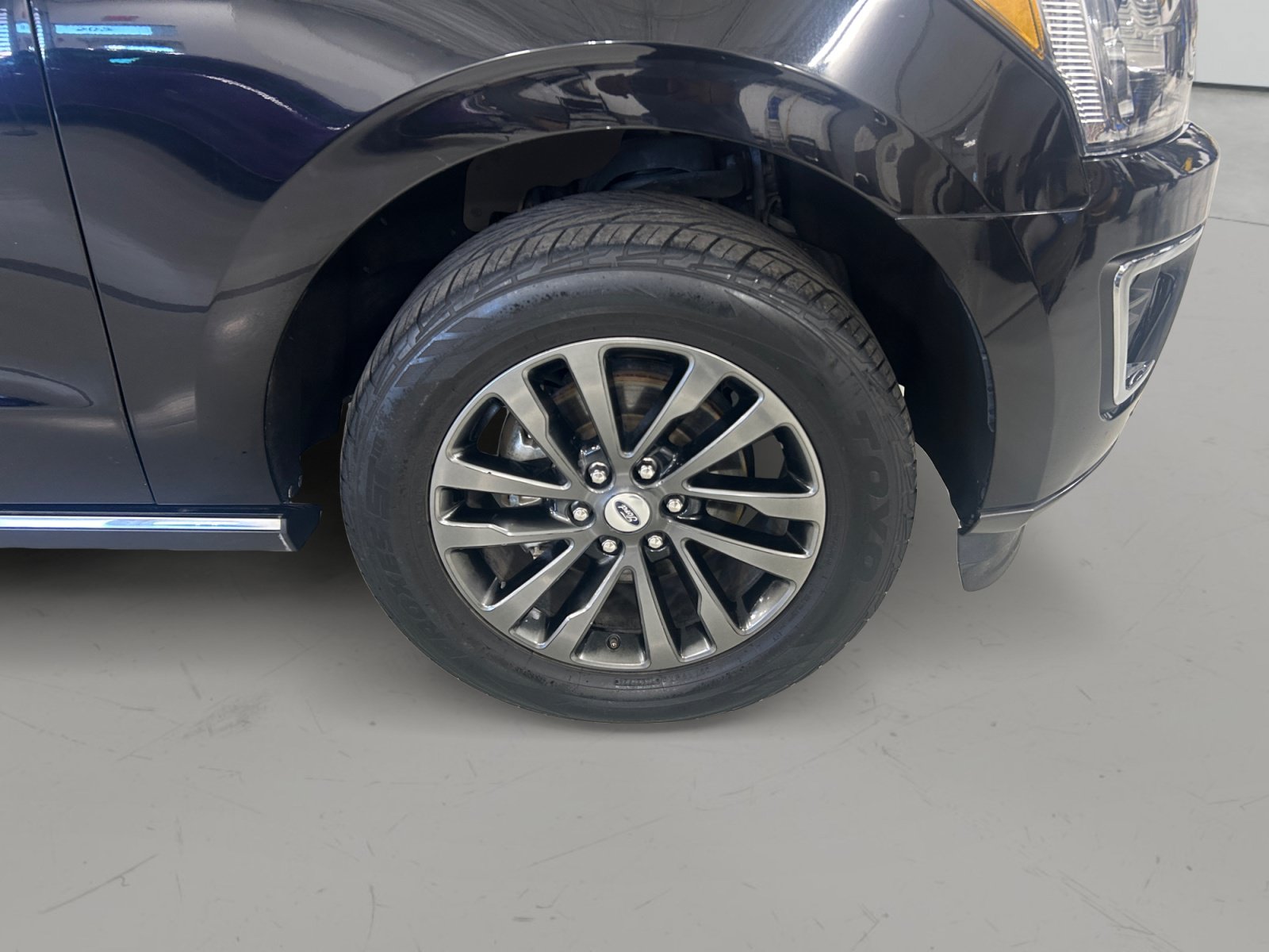 Used 2021 Ford Expedition Limited AWD/4WD image 10