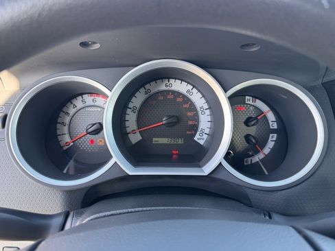 Used 2013 Toyota Tacoma 2WD Regular Cab image 19