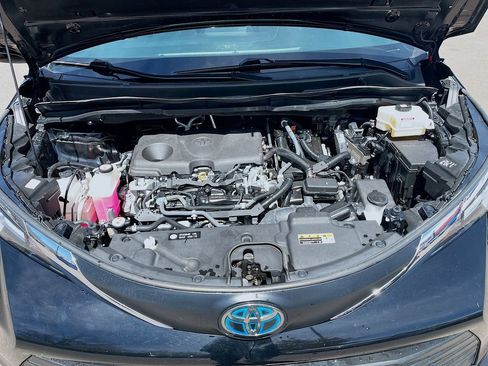 Used 2021 Toyota Sienna LE image 27