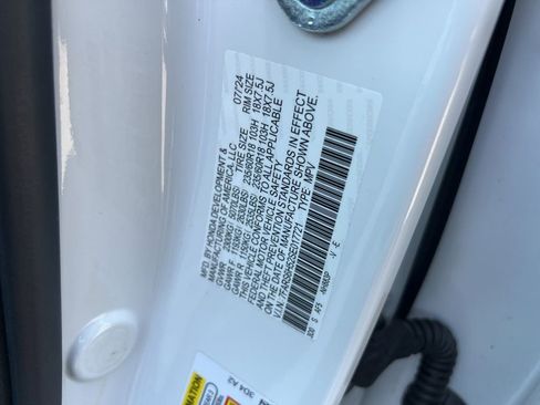 Used 2025 Honda CR-V Sport image 32