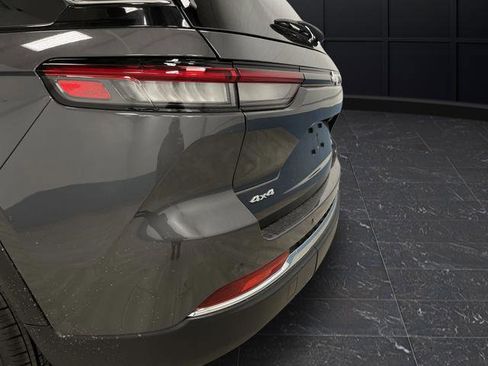 New 2025 Jeep Grand Cherokee Laredo X w/ Trailer Tow Package image 30